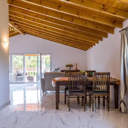Mary-helen - Spacious * Κάτω Κορακιάνα